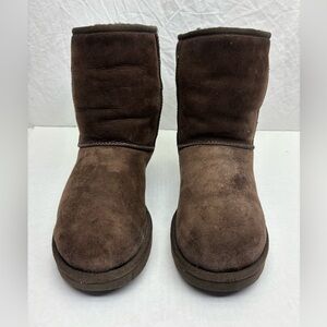 Ugg Classic Short Suede Winter Boots - Dark Brown, SZ 8, box 13